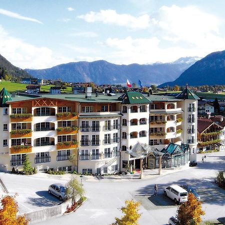 Vier Jahreszeiten Wellnessresort Achensee Маурах Экстерьер фото