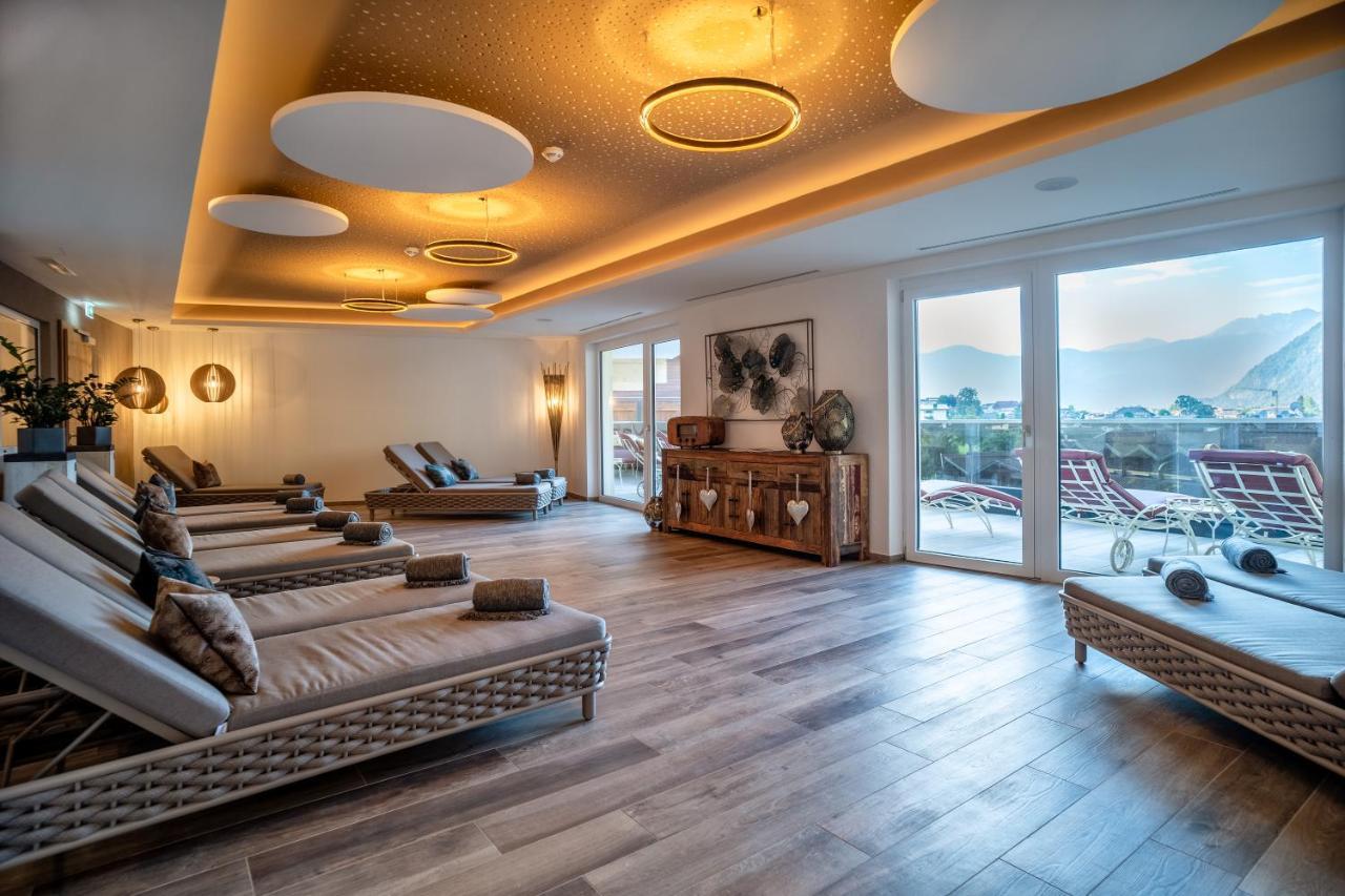 Vier Jahreszeiten Wellnessresort Achensee Маурах Экстерьер фото