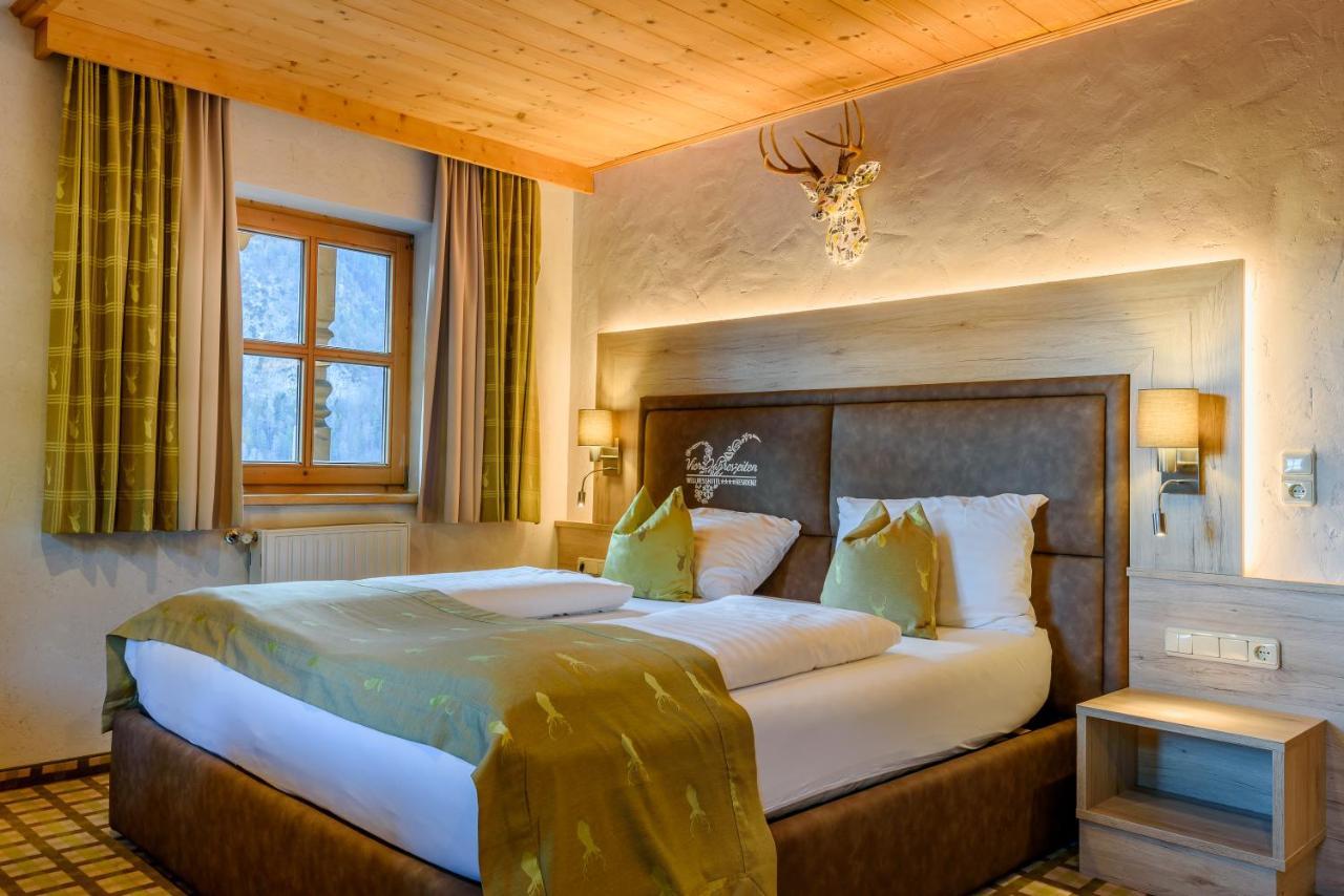 Vier Jahreszeiten Wellnessresort Achensee Маурах Экстерьер фото