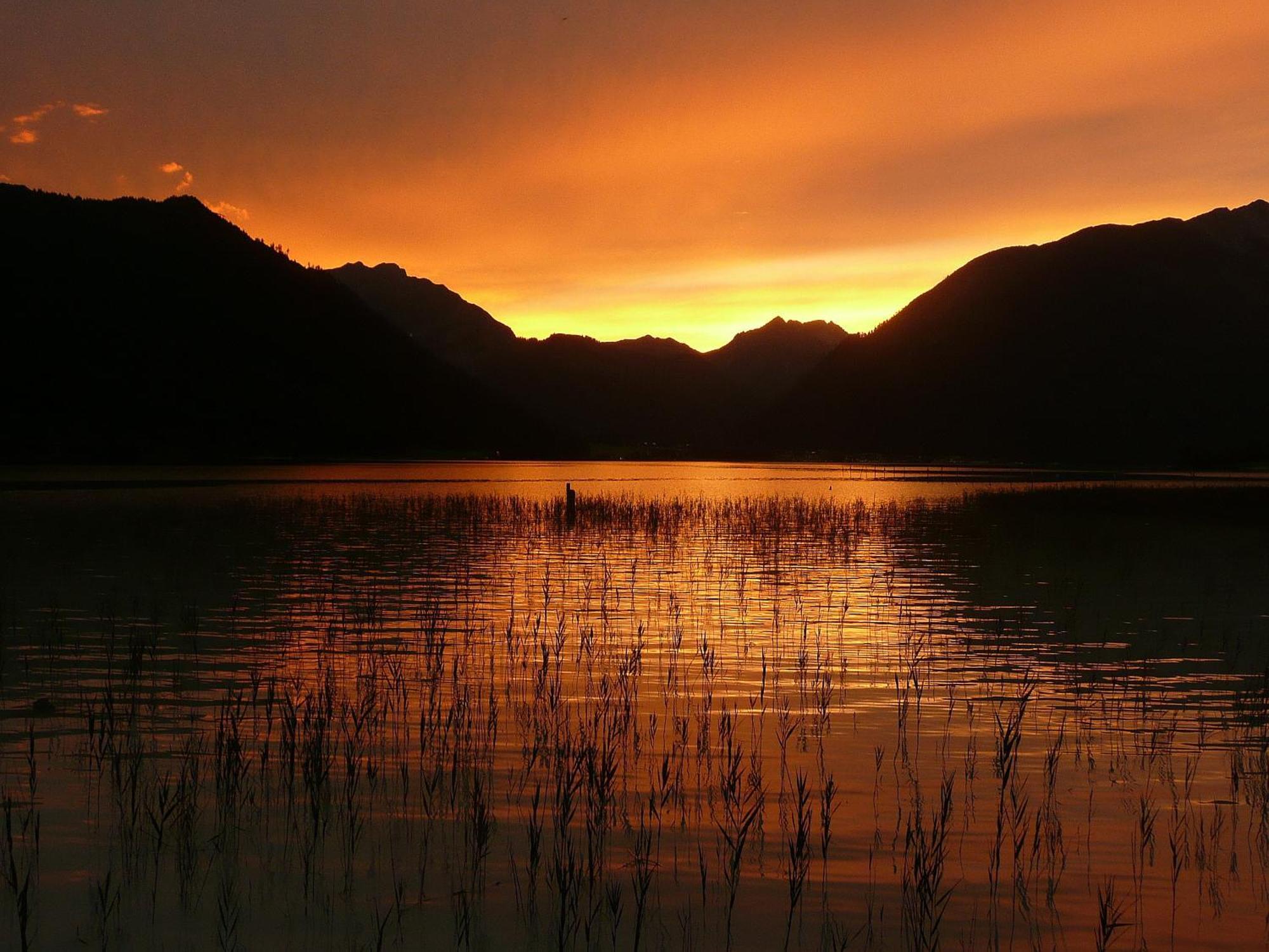 Vier Jahreszeiten Wellnessresort Achensee Маурах Экстерьер фото