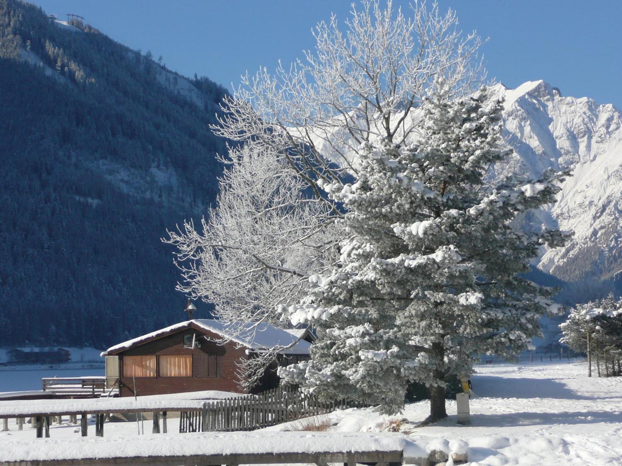 Vier Jahreszeiten Wellnessresort Achensee Маурах Экстерьер фото