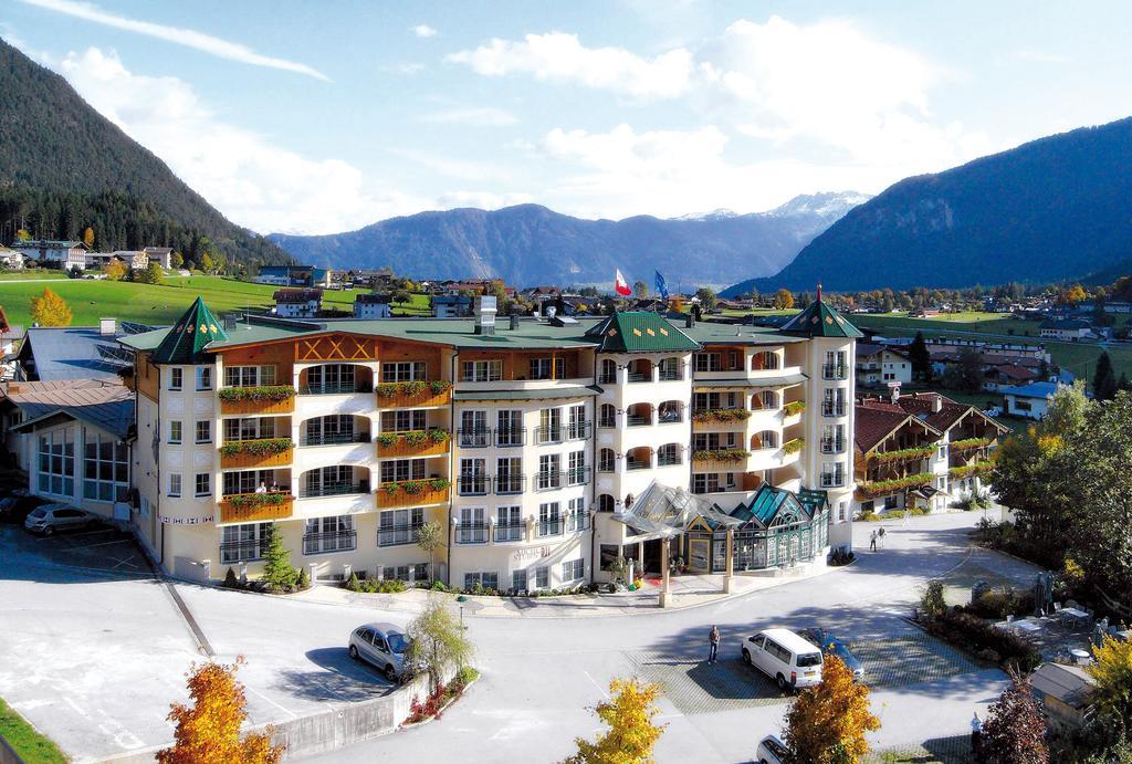Vier Jahreszeiten Wellnessresort Achensee Маурах Экстерьер фото
