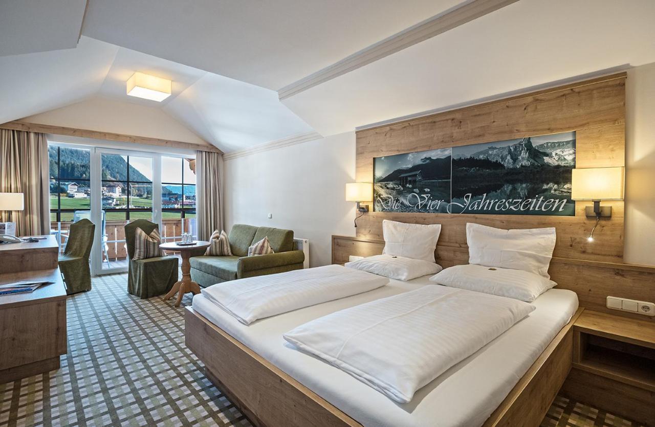 Vier Jahreszeiten Wellnessresort Achensee Маурах Экстерьер фото